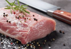 O que faz a carne suína ser considerada vermelha?